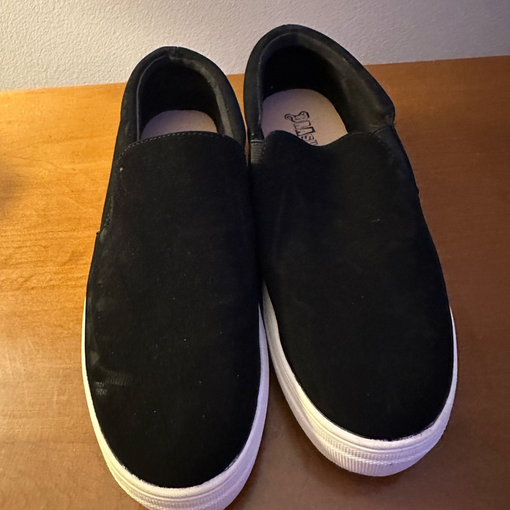Brash Black Slip-On Sneakers with Minimalist Design - Sticker residue insole